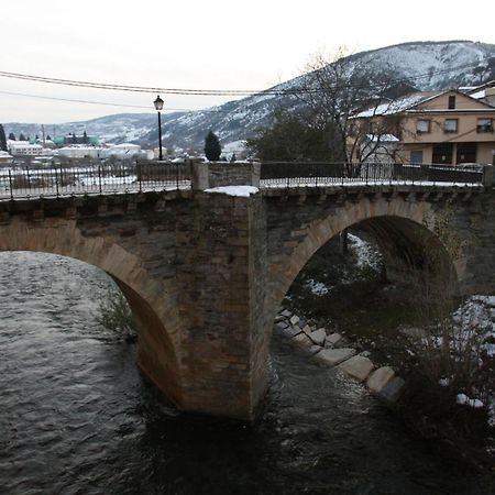 Hostal Restaurante Mendez Villafranca Del Bierzo Exteriér fotografie