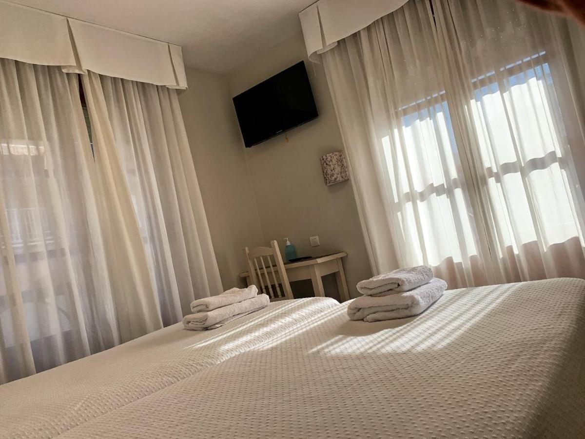 Hostal Restaurante Mendez Villafranca Del Bierzo Exteriér fotografie