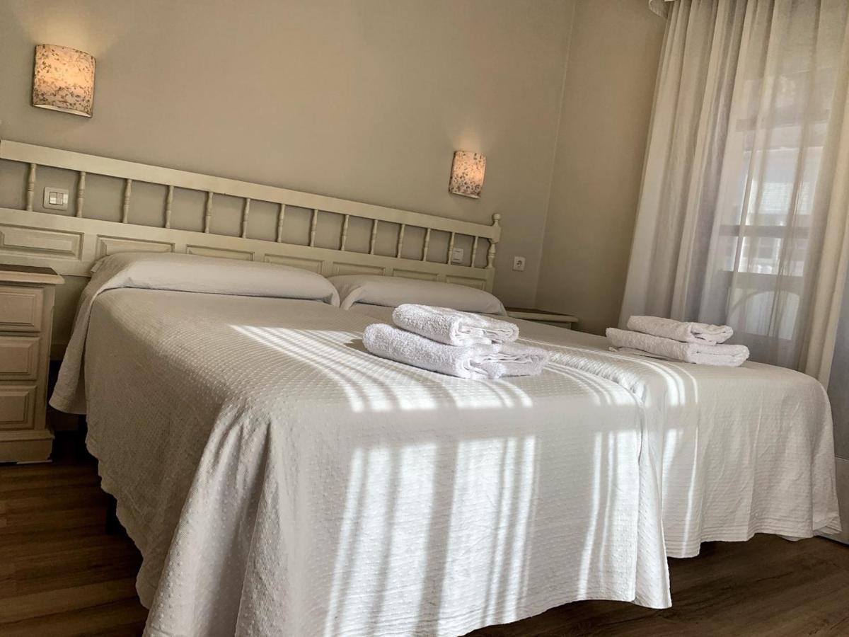 Hostal Restaurante Mendez Villafranca Del Bierzo Exteriér fotografie