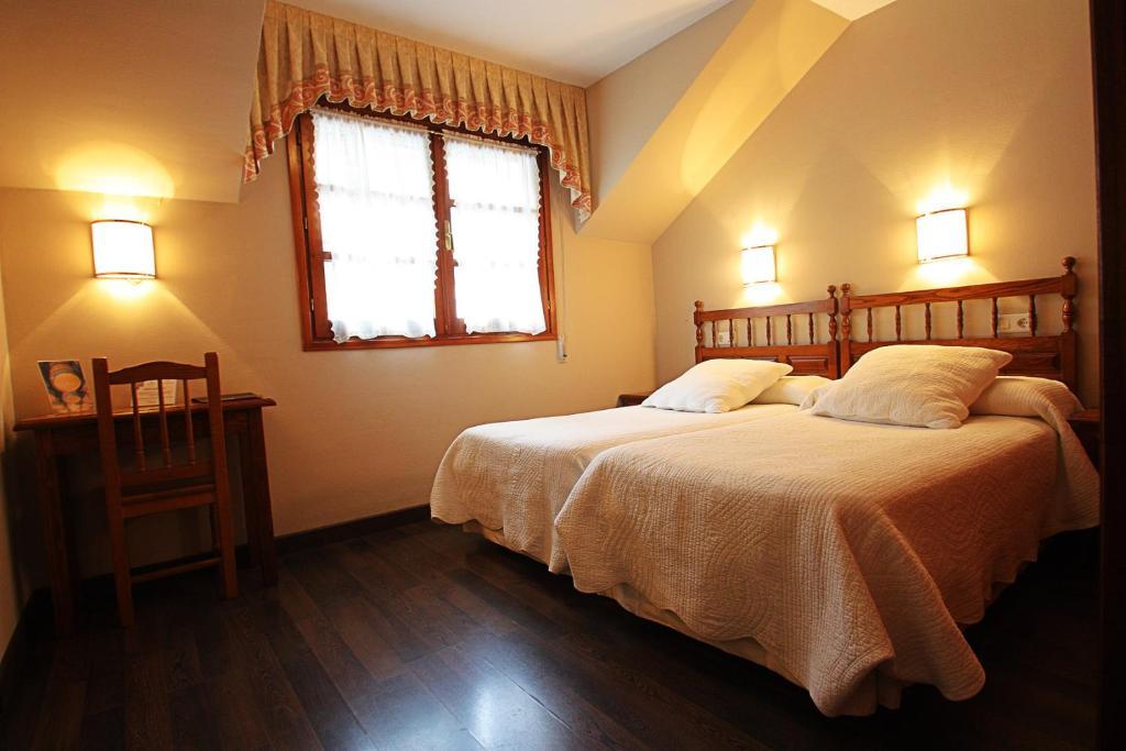 Hostal Restaurante Mendez Villafranca Del Bierzo Pokoj fotografie