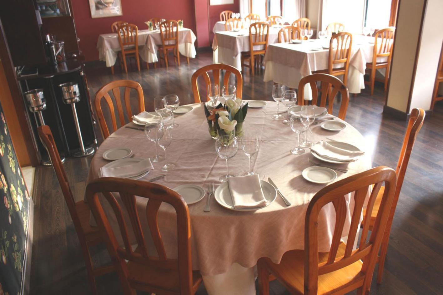 Hostal Restaurante Mendez Villafranca Del Bierzo Exteriér fotografie