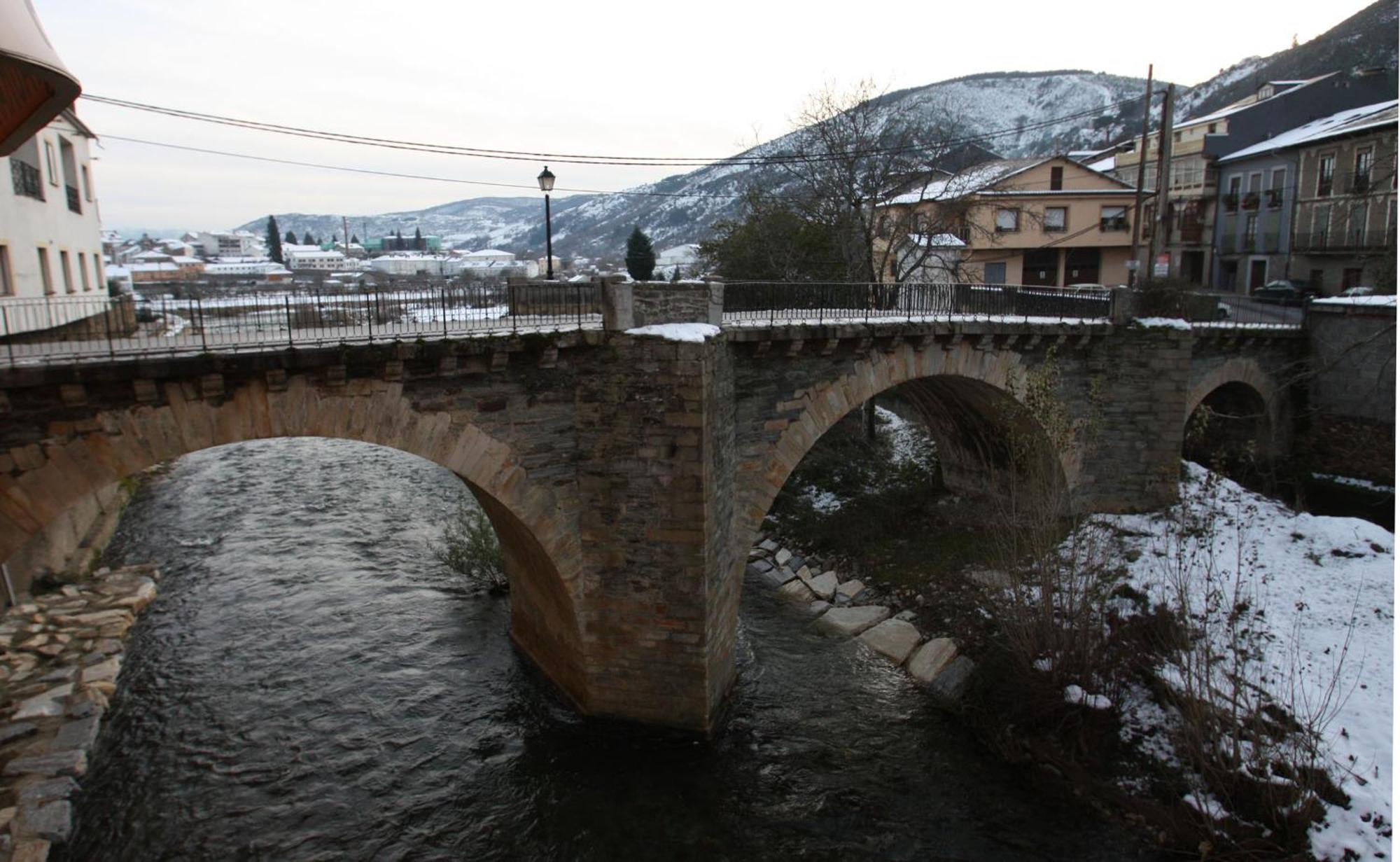 Hostal Restaurante Mendez Villafranca Del Bierzo Exteriér fotografie