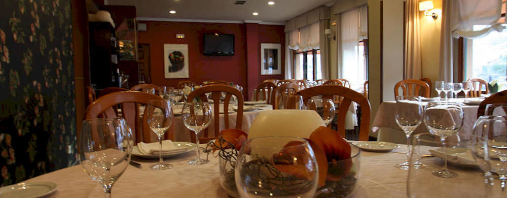 Hostal Restaurante Mendez Villafranca Del Bierzo Exteriér fotografie