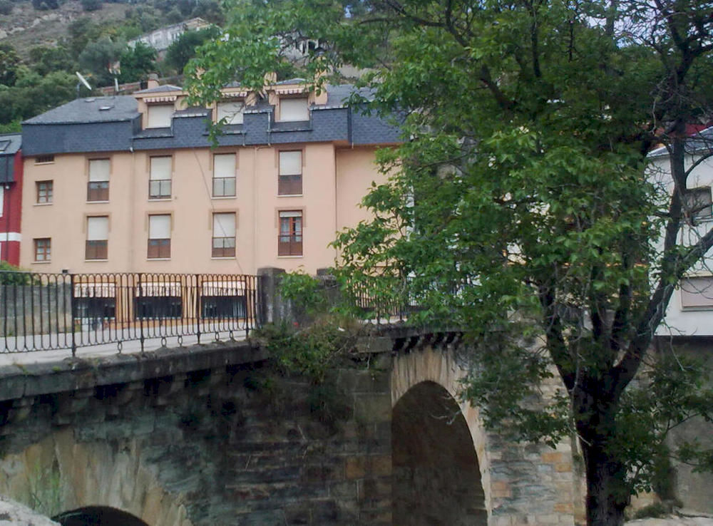 Hostal Restaurante Mendez Villafranca Del Bierzo Exteriér fotografie